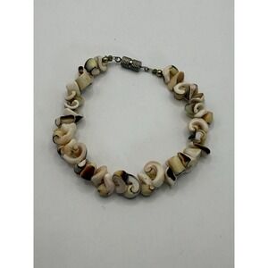 Natural Shell Chip Bracelet Spiral Shell Beaded Boho Coastal Jewelry